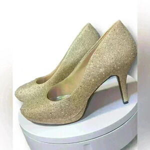 Platform Heels Silver Metallic Crystal - Size 9.5 by Hot Tomato Fireworks